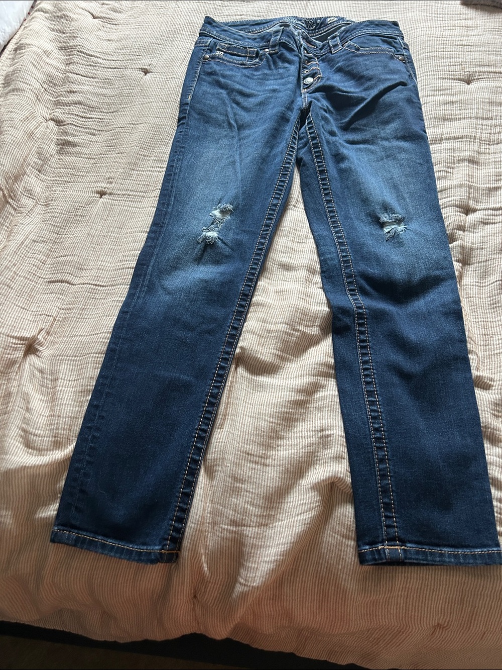 Miss Me Dark Blue Straight Men’s Jeans with Knee Distress